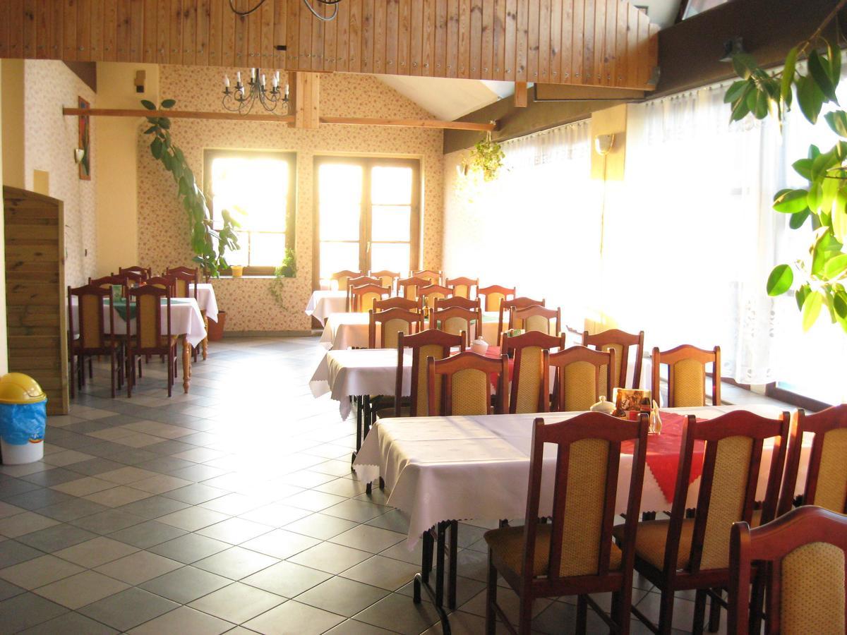 Hotelik Orlik Legnickie Pole Экстерьер фото